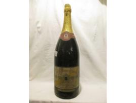 Vinho Branco JULIUS PENNRICH 1970 (300 cl - 1 unidade)