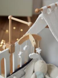 Mobile em madeira, para cama de boneca sem cor
