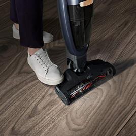 AEG - Aspirador Vertical Recarregável Azul Índigo