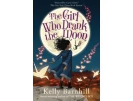 Livro The Girl Who Drank The Moon de Kelly Barnhill  (Inglês)