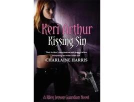 Livro kissing sin de keri arthur (inglês)