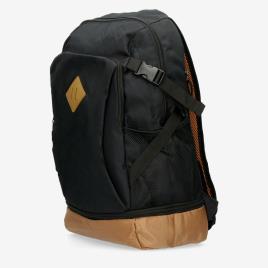 Mochila Boriken Taki 30 - Preto - Mochila Montanha tamanho UNICA