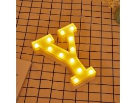 Letra do diodo emissor de luz Y iluminada com luz branca quente, altura 22cm, operado por bateria 2*AA
