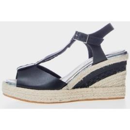 Alpargatas 701  Preto Disponível em tamanho para senhora. 38,35.Mulher > Calçasdos > Espadrilhas