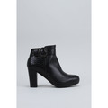 Botins -  Preto Disponível em tamanho para senhora. 37,38.Mulher > Sapatos > Botins