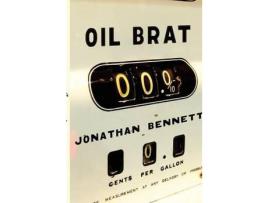 Livro Oil Brat de Jonathan Bennett ( Inglês )