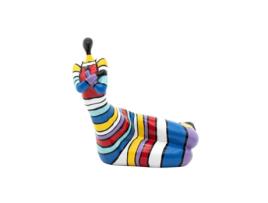 Figura Decorativa De Silhueta Feminina Sentada No Tamanho Dos Joelhos S Nancy Da Poliesina 38X20X30 Cm Multicolorida