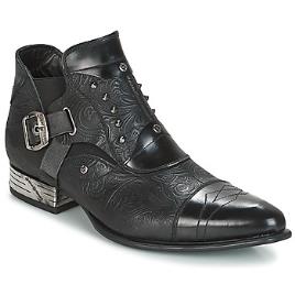 Botas baixas BRAVA  Preto Disponível em tamanho para homem. 40,43,46.Homem > Sapatos > Botins