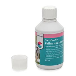 Covetfarm Nutricarevet 250ml Liquid Supplement For The Skin And Coat Of Dogs And Cats Transparente