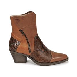 Casta  Botins DOST  Castanho Disponível em tamanho para senhora. 36,37,40.Mulher > Sapatos > Botins