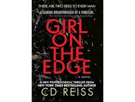 Livro Girl on the Edge A Novel de CD Reiss (Inglês)