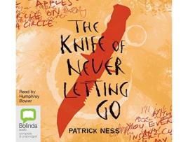 Livro Chaos Walking The Knife of Never Letting Go de Patrick Ness (Inglês)