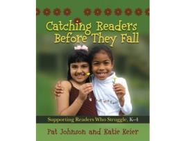 Livro Catching Readers Before They Fall de Pat Johnson e Katie Keier (Inglês)