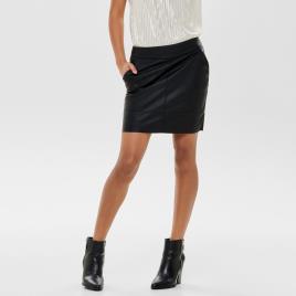 Saia direita em imitação pele, fecho atrás