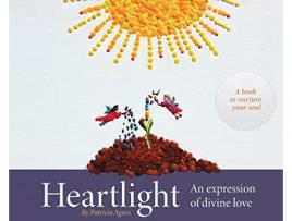 Livro Heartlight An expression of divine love de Patricia Agnes (Inglês)