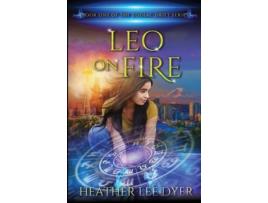 Livro Leo on Fire de Heather Lee Dyer (Inglês)