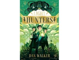Livro The Light Hunters de Dan Walker Jr (Inglês)
