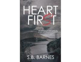 Livro Heart First de SB Barnes (Inglês)