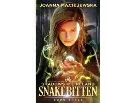 Livro Snakebitten de Joanna Maciejewska (Inglês)