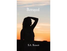 Livro Betrayed De Bennett, Sofia Et Al. (inglês)