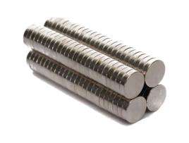 Ímanes Redondos Tempsa 100pcs N50 8x2mm Potentes E Versáteis