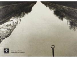 Livro El rincón de los lirios : colección de fotografías de la sociedad 'Islas del Guadalquivir, S.A.', 1927-1930 de José González Arteaga, Sociedad De Las Islas Del Guadalquivir (Espanhol)