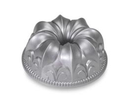 Forma Bundt Nordic Ware Fleur de Lis Prata