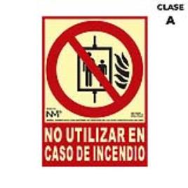 SINAL DE EXTINÇÃO NÃO UTILIZAR EM CASO DE INCÊNDIO CLASSE A (PVC 1MM) 21X30CM