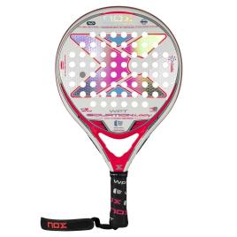 Nox Mulher Com Raquete De Padel Equation Wpt One Size White / Pink / Multicolour