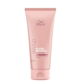 Condicionador INVIGO Blonde Recharge Cool Blonde da Wella Professionals 200 ml